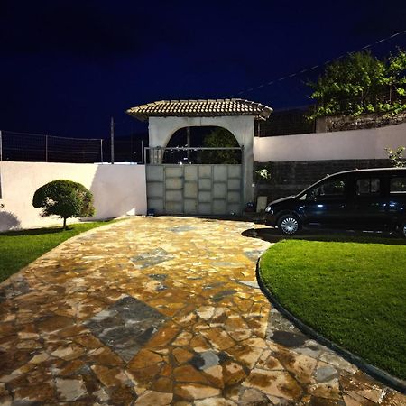 Shena Guest House Gjirokaster Luaran gambar