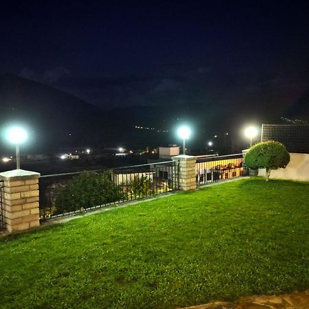 Shena Guest House Gjirokaster Luaran gambar