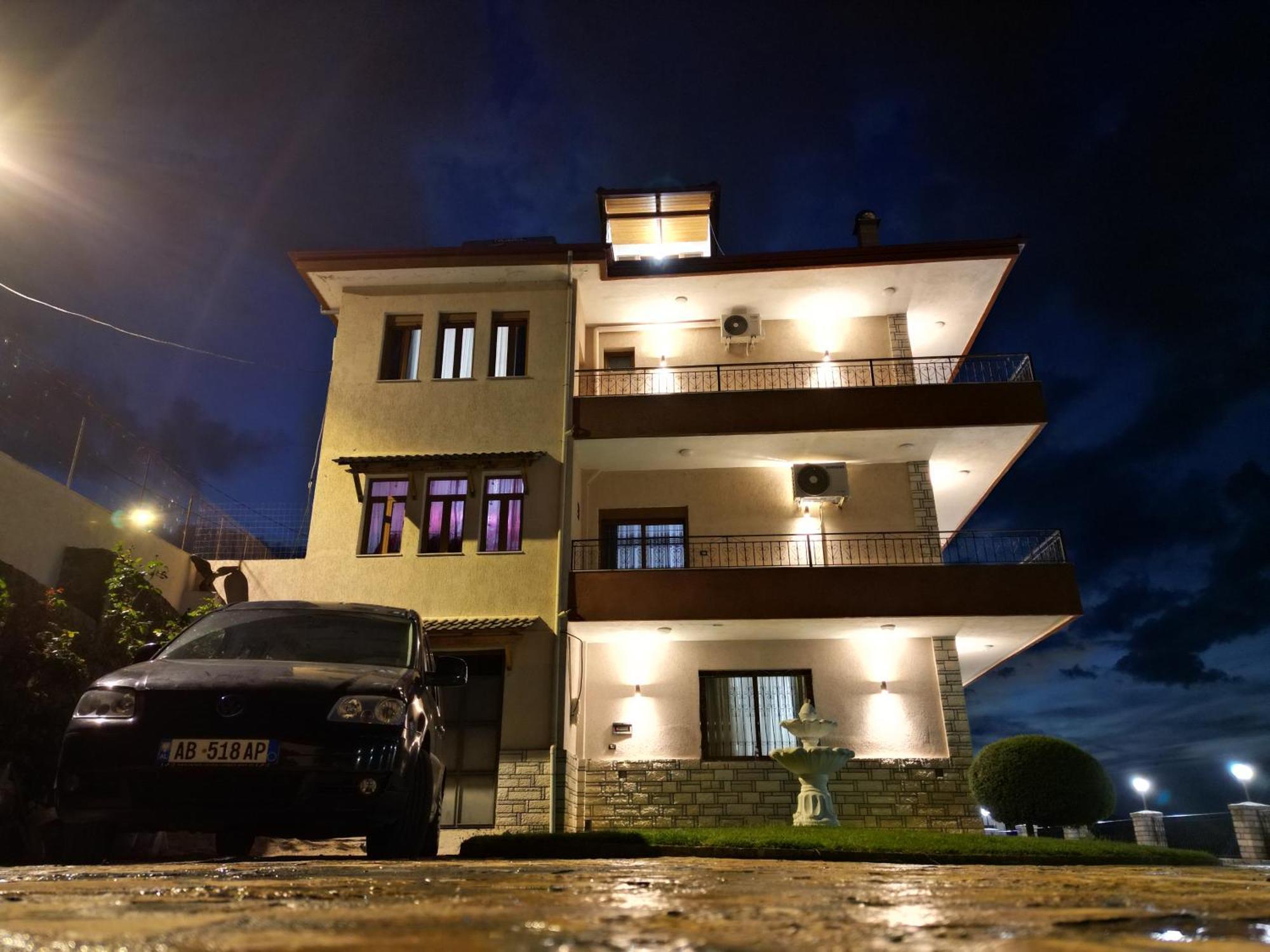 Shena Guest House Gjirokaster Luaran gambar