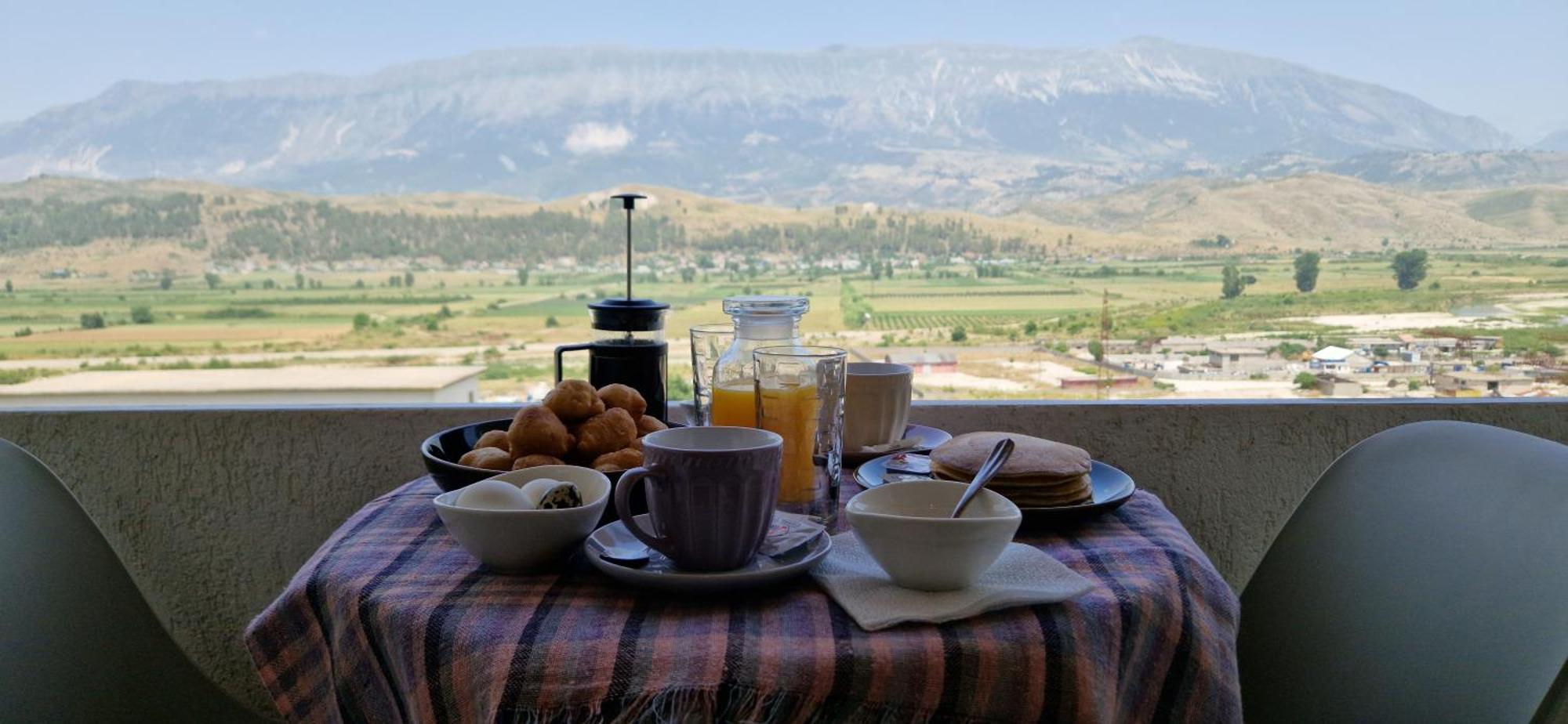 Shena Guest House Gjirokaster Luaran gambar