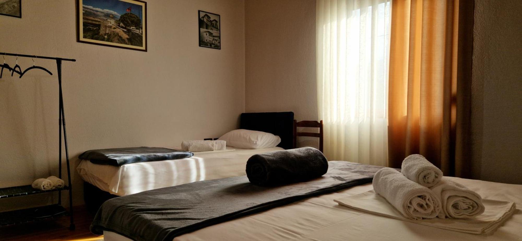 Shena Guest House Gjirokaster Luaran gambar